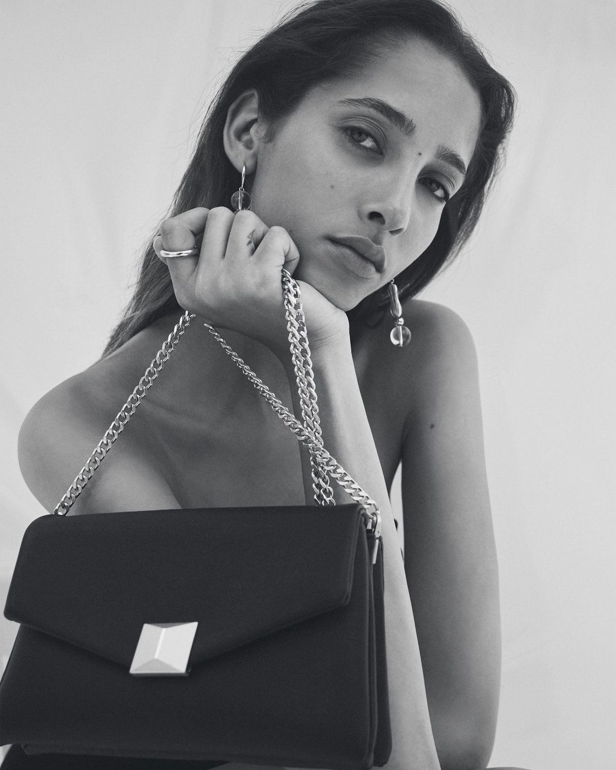 Flap-chain-bag1.jpg